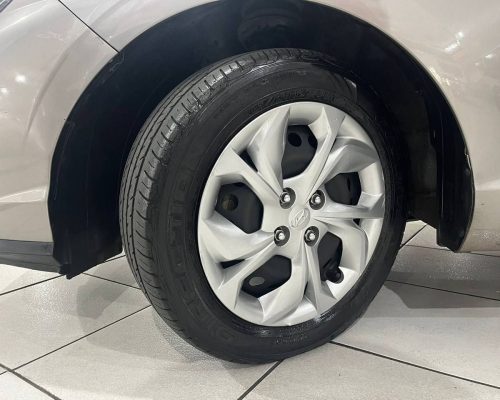 370420-hyundai-hb20s-20250517121916030938