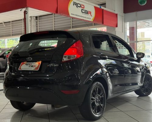 370492-ford-fiesta-20250518143336438695
