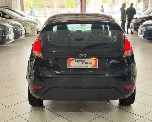 370492-ford-fiesta-20250518143336716440