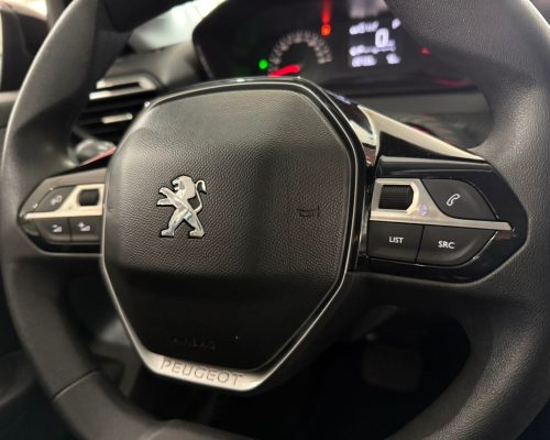 370741-peugeot-208-20250520113408317244