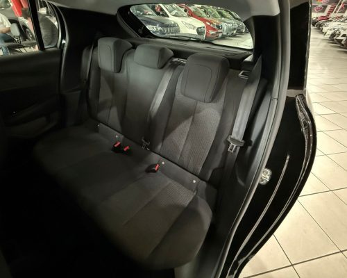 370741-peugeot-208-20250520113409990988