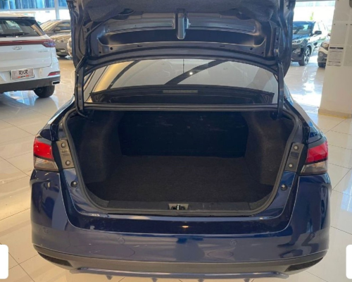 371078-nissan-versa-20250521173315350465