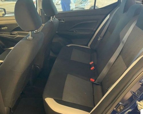 371078-nissan-versa-20250521173319284974