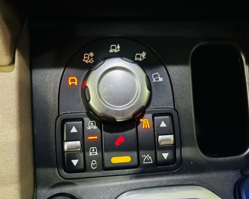 371246-land-rover-discovery-4-20250522155124817867