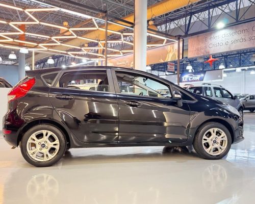 371849-ford-fiesta-20250610172802427305