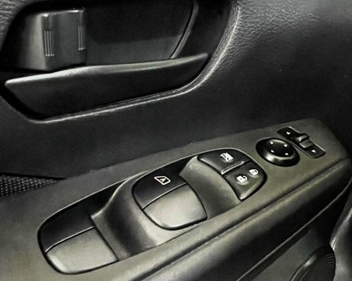 372182-nissan-kicks-20250528103659028178
