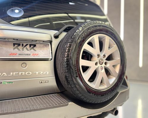 372632-mitsubishi-pajero-tr4-20250606182958671342