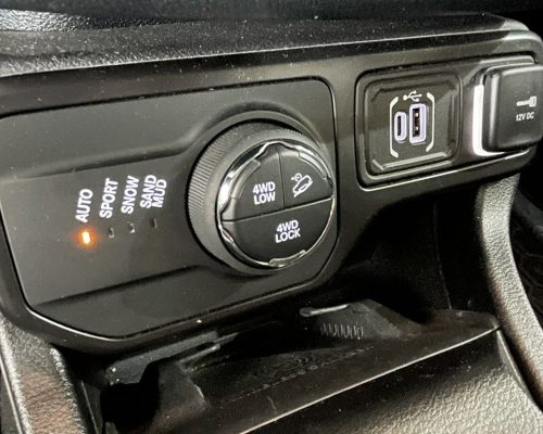 374027-jeep-renegade-20250605174813090905