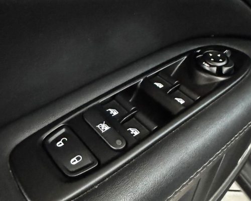 374029-jeep-compass-20250605175143872852