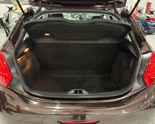 374889-peugeot-208-20250611170100716674