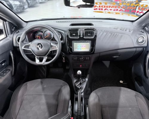 375902-renault-logan-20250617181816379889