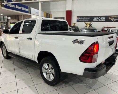 376673-toyota-hilux-20250623172236612615