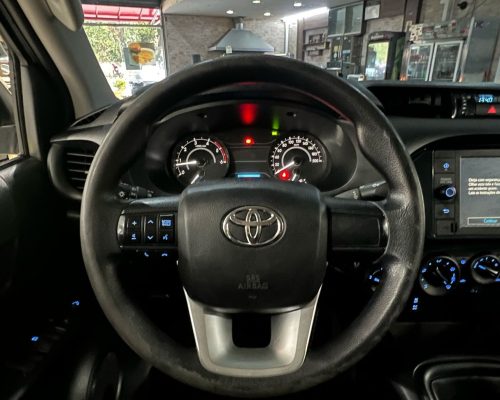 376673-toyota-hilux-20250623172237214813