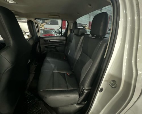376673-toyota-hilux-20250623172238943983