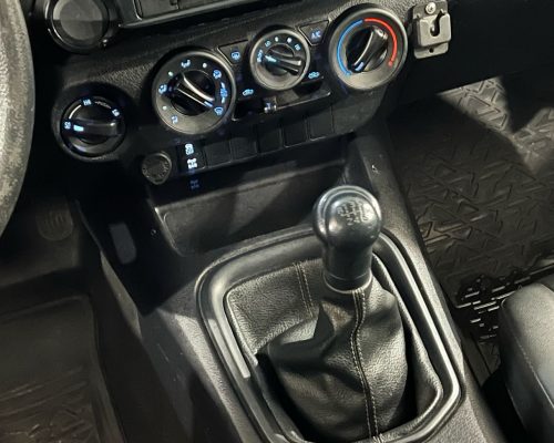 376673-toyota-hilux-20250623172239498532