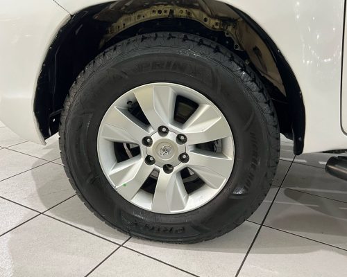 376673-toyota-hilux-20250623172240295981