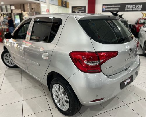 376674-renault-sandero-20250623171743910761
