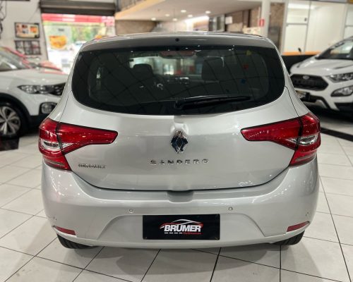 376674-renault-sandero-20250623171745125149