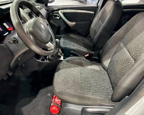 378698-renault-duster-20250703181510531830